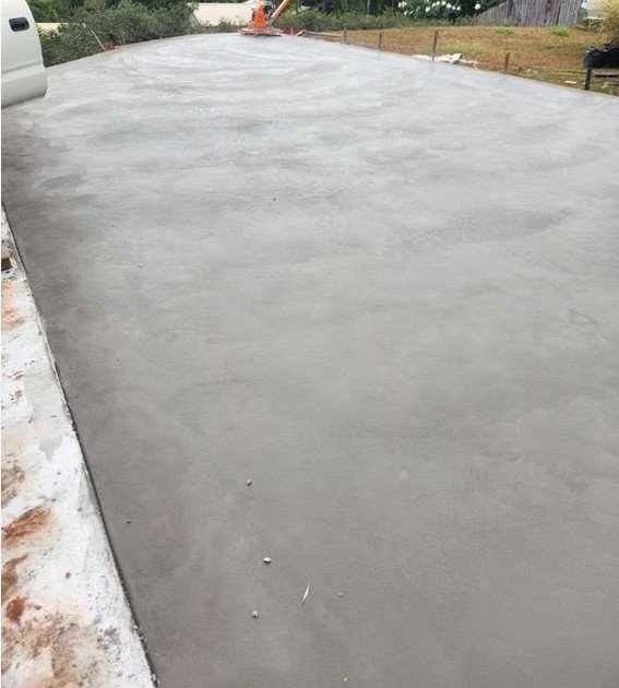 Concrete driveway in Hamilton