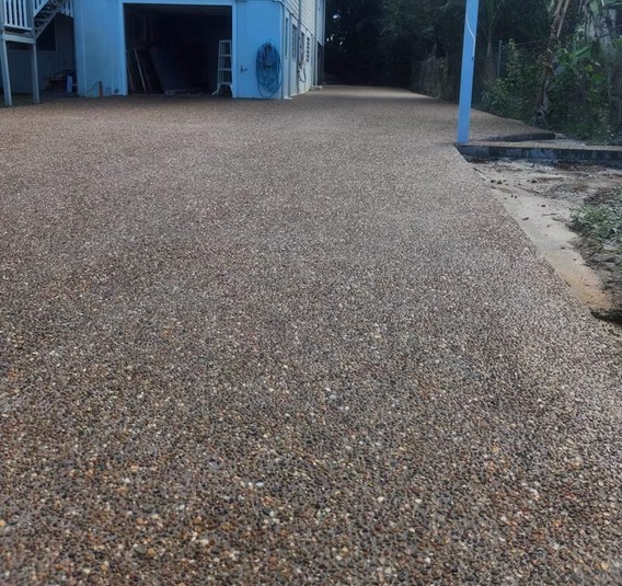 Exposed aggregate driveway in Hamilton
